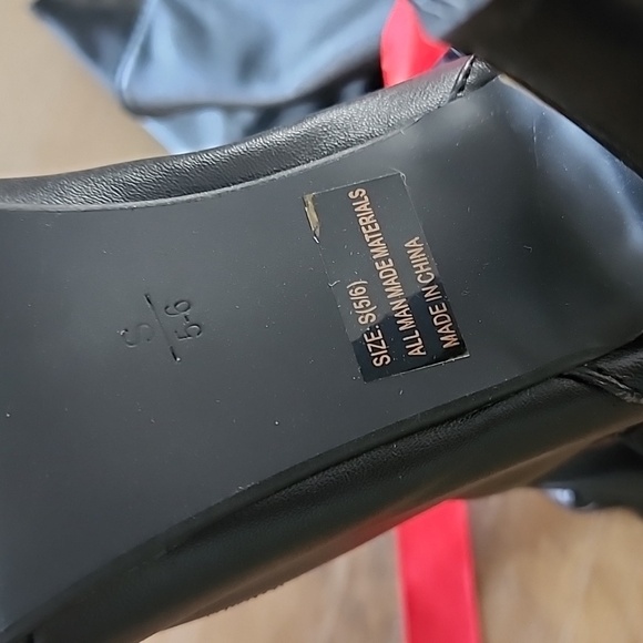 Black Red Pirate Boots Halloween Costume Accessory - Picture 6 of 6